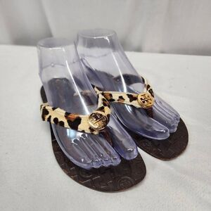 Tory Burch Thora Flip Flops Animal Print Fur Strip Gold Logo Sandals Size 7